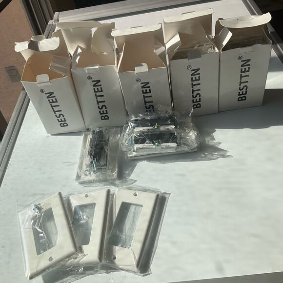 BESTTEN 1-Gang Mid-size Decorator Wall Plate Midway Outlet and Switch Cover - Picture 3 of 4